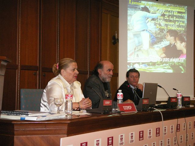 Rescate del cultivo de la cochinilla - Un momento de la presentación en la Universidad Menéndez y Pelayo